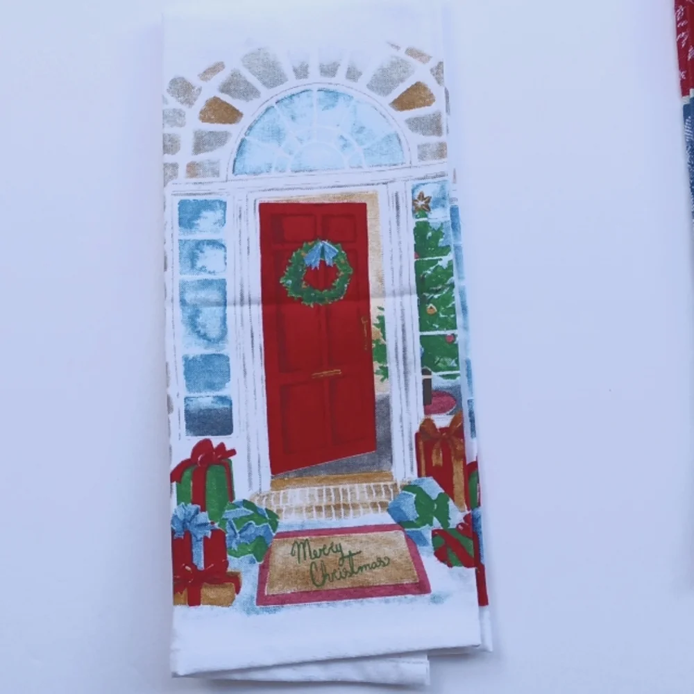 NWOT Set Of Three Christmas Holiday Kitchen Towels
